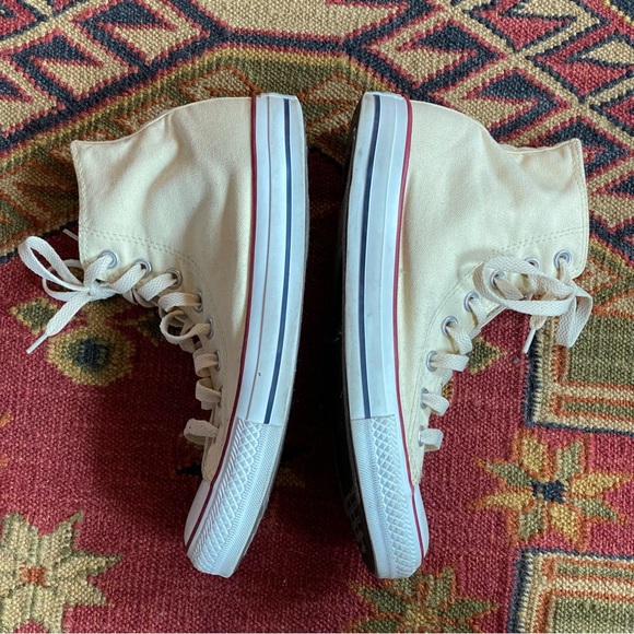 Converse High Top All Star Chucks Pale/Muted Yellow - W9/M7/EU 40 - Picture 5 of 9